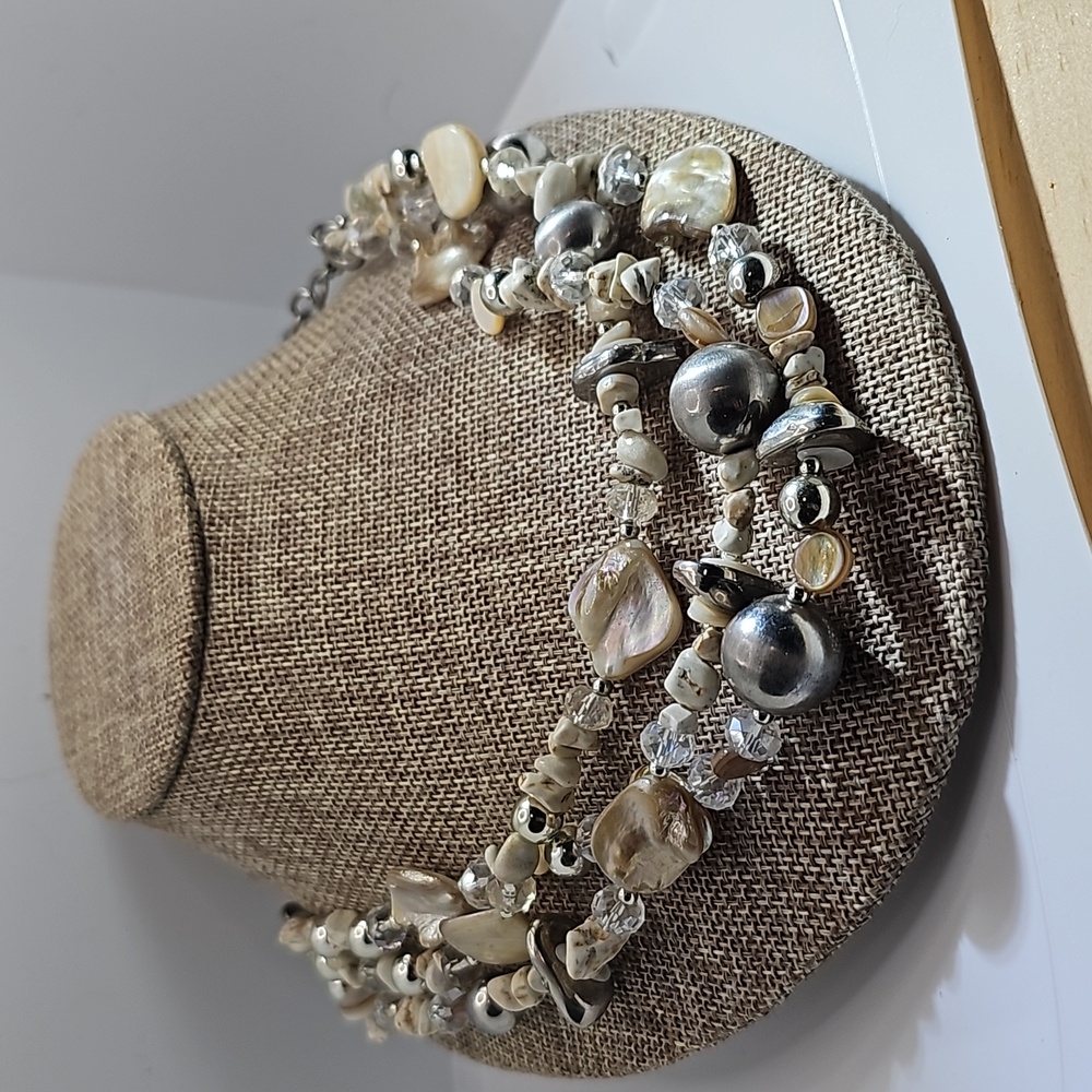 Boho beaded shell like necklace